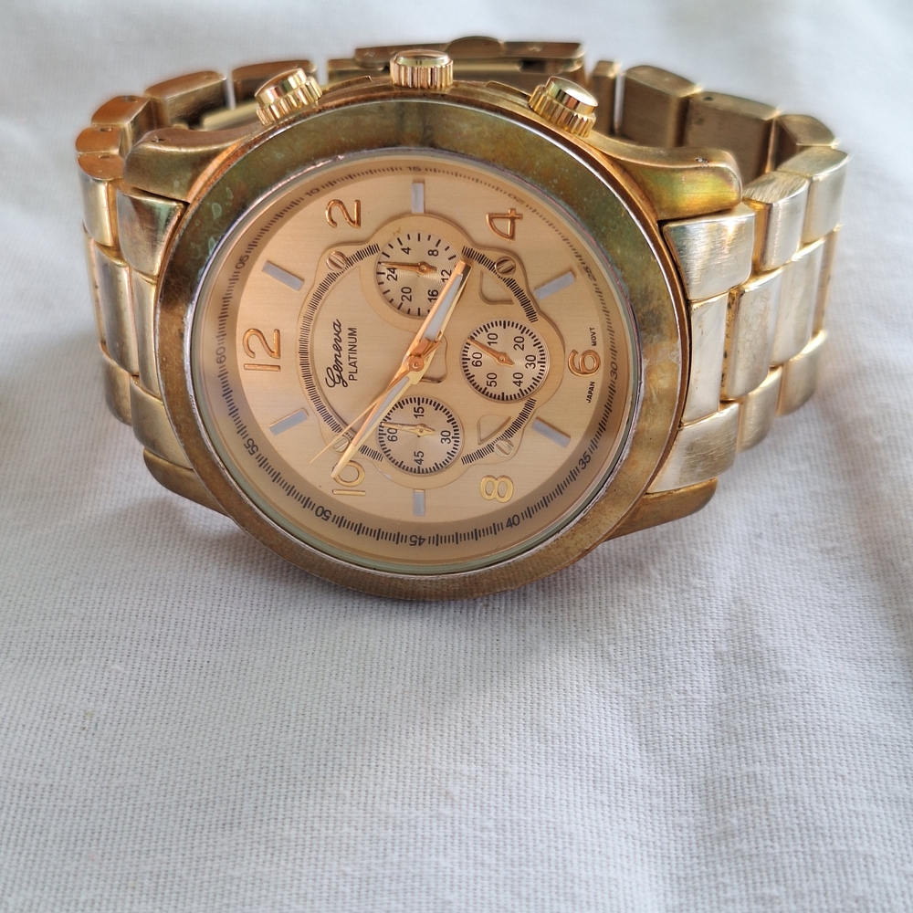 Gold tone Men's Watch